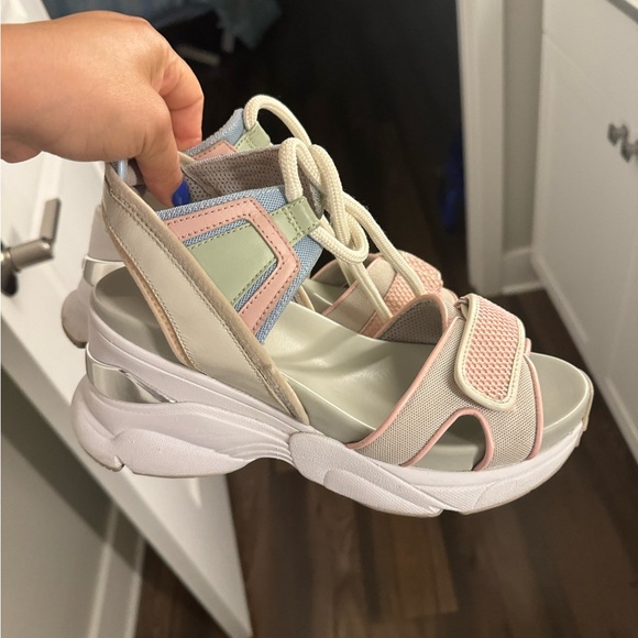 MICHAEL MICHAEL KORS
Irma Platform Sandals - Picture 8 of 8